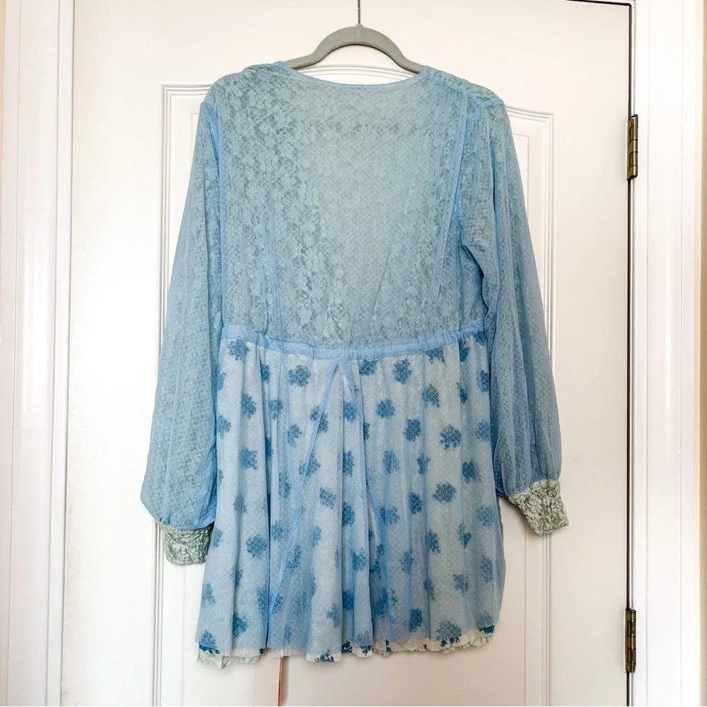 Free People We Are HAH Make It A Double Blue Lace Robe Size‎ M